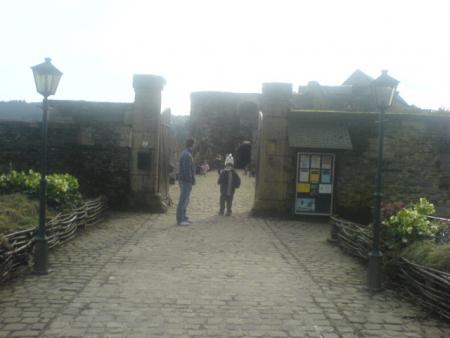 l'entré du chateaux de bouillon