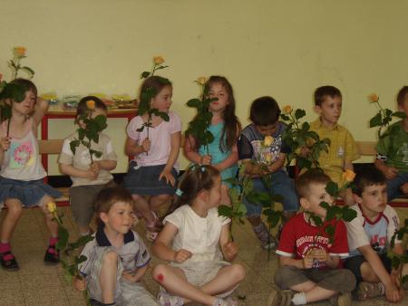 shannen qui chante pour la fête des meres